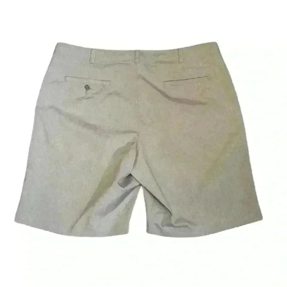 Ben Hogan Lightweight Zippered Front Khaki Shorts Men’s Big and Tall Size 42 - Picture 2 of 9